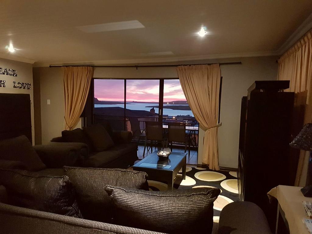 Seagulls Guest House Лангебан Екстериор снимка